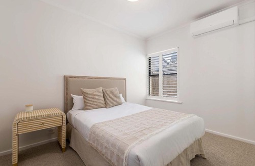 Henley Beach Apartment | Sol Sands Henley Beach