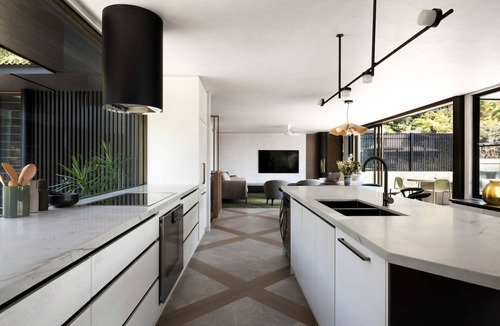 Byron Bay House | Solar Eclipse: A Sanctuary of Unparalleled Luxury in Wategos.