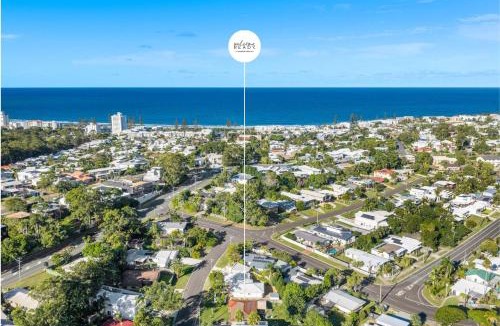 Mooloolaba House | Solara Escape Mooloolaba - Luxe Pet-Friendly Home