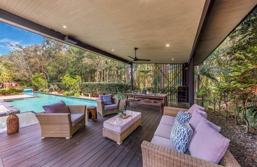 Twin Waters House | Solterra | Luxury 25m Pool, Spa and Coastal Acreage Mudjimba | 5Mins Airport