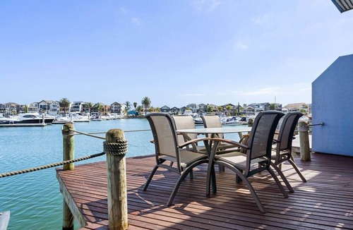 Patterson Lakes House | Sophisticated Waterfront Haven Views & Parking