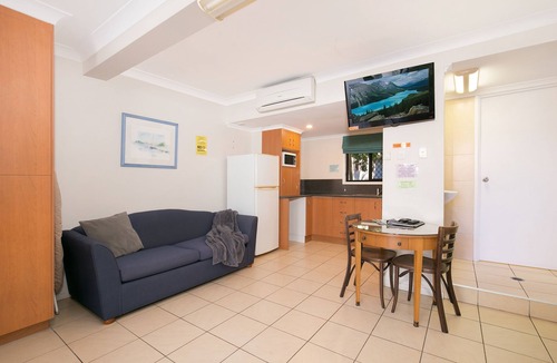 South Gladstone Apartment | South Gladstone Motel