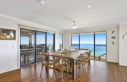 Ulladulla House | South Pacific Beach House