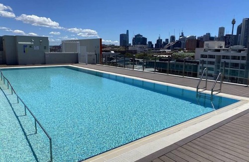 Ultimo Apartment | Spacious 1 bedroom apartment with internal parking, pool and gym