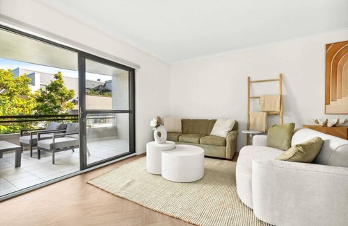 Avalon Beach Apartment | Spacious 2-Bed, 2-Bath Moments from Avalon Beach