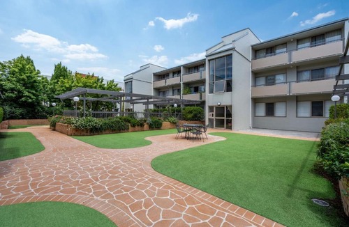 Manuka Apartment | Spacious 2-Bed Apartment Near Dining & Attractions