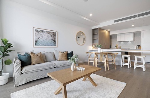 North Fremantle Apartment | Spacious 2-Bed Apartment in North Fremantle