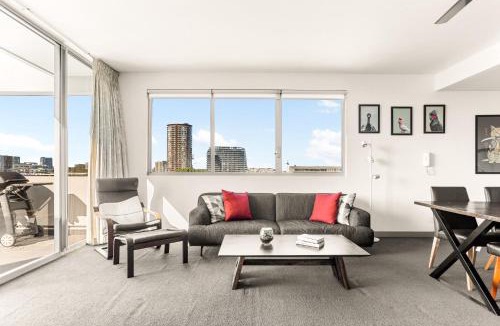 Alexandria Apartment | Spacious 2-Bed with Two Balconies with City Views