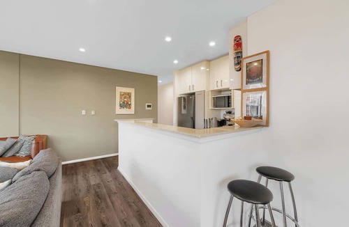 Waterloo Condo | Spacious 2-bedroom apartment in Waterloo
