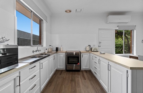 Payneham South Apartment | Spacious 3-Bed Home in Payneham South