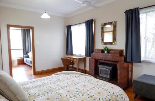 Tenterfield House | Spacious 3-Bed Home in Central Tenterfield