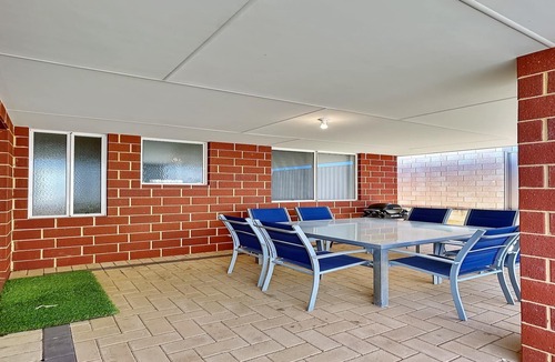 Byford Apartment | Spacious 3-Bed Home in Peaceful Byford