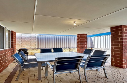 Byford Apartment | Spacious 3-Bed Home in Peaceful Byford