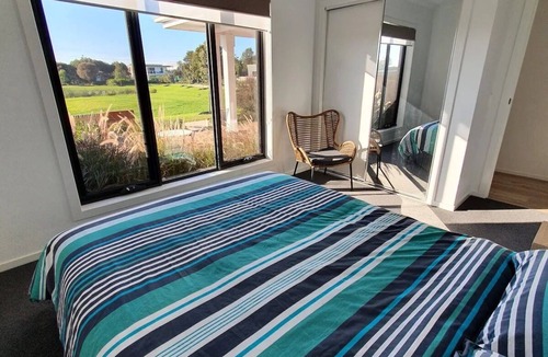 St Leonards House | Spacious 3-bedroom home close to town and beach
