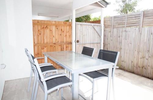 Loganlea House | Spacious 3 bedroom unit in Loganlea