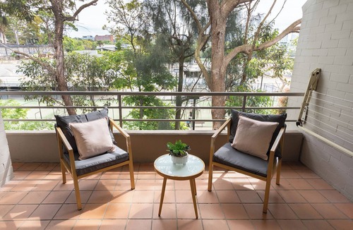 Paddington Apartment | Spacious 3BR 2-Level Unit with Private Parking, Pool, Gym