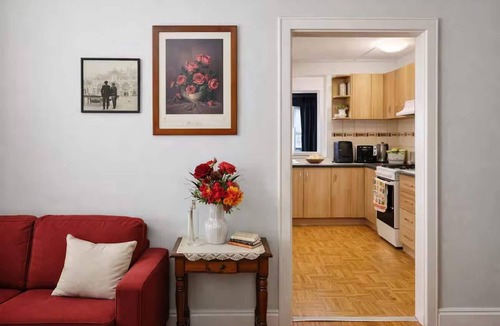 Footscray House | Spacious 4-Bed Retreat in Vibrant Footscray