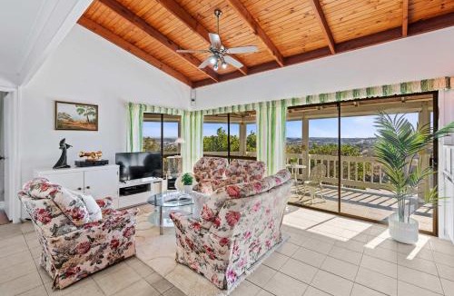 Rochedale South House | Spacious 4BR Retreat With Stunning Brisbane View