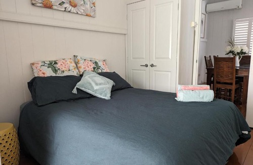 North Booval House | Spacious and Charming Queenslander in Ipswich