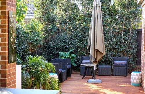 Williams Landing House | Spacious and stylish house, close to Metro, fully AC