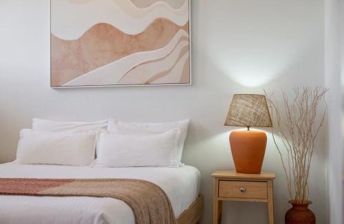 Moffat Beach House | Spacious Coastal Luxury - Steps to Beach