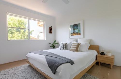 Coogee Apartment | Spacious Coogee Beach Escape w Private Garage