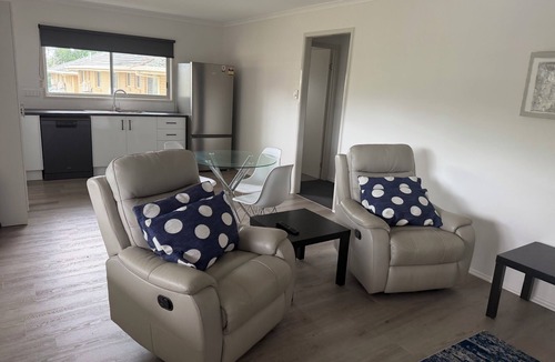 Pialba Apartment | Spacious modern Beachside 2 Bedroom Unit.