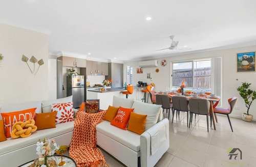 Pimpama House | Spacious Oasis in Pimpama