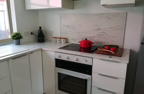 Dunsborough House | Spacious & quiet home with extended Golf views, close beach & CBD, WiFi