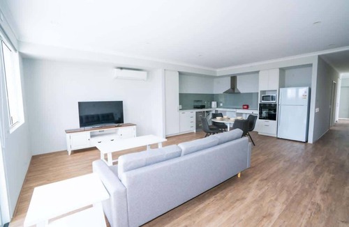 Ridgewood House | Spacious Ridgewood House: Modern Kitchen, Large Bedrooms with Large Bathrooms Attached