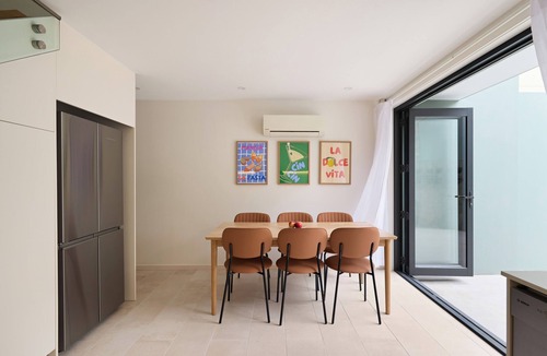 Surry Hills House | Spacious Surry Hills Home Sleeps 10 Parking Available