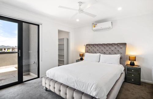 Tarneit House | Spacious Tarneit Home with Private Garden