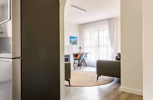 Unley House | Spacious Unley Home | Fast WiFi & Free Parking