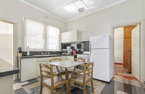 Coburg House | Spacious Urban Delight in Coburg