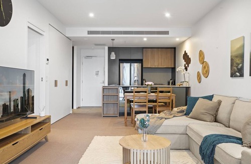West End Apartment | Spacious West End Apartment with Pool & BBQ Access