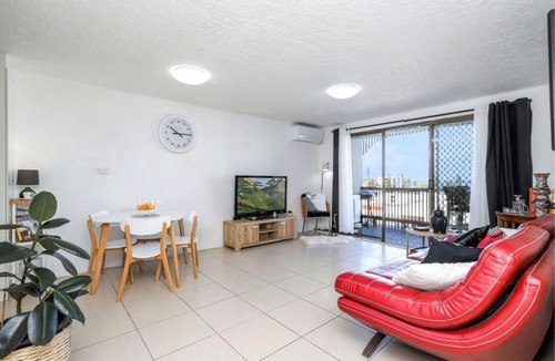 Kings Beach Apartment | Spanish Villas Unit 6, 3 Skyes Ave, Kings Beach