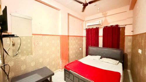 Varanasi Apartment | SPOT ON The Wave Inn