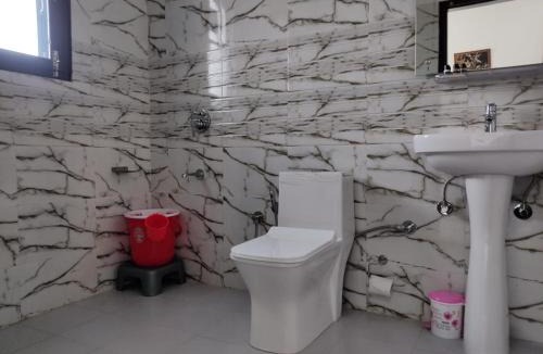 Gunehr Hotel | Spring Inn Bir-Billing