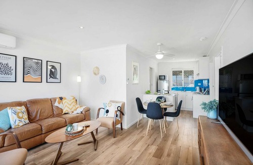 North Beach Apartment | *Spring Special*Ocean Sunsets @ North Beach