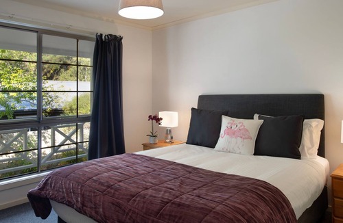 Hepburn Springs Cottage | Springview Cottage: pet friendly and beautifully located