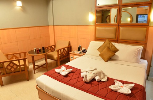 Vannarpettai Hotel | Sree Bharani Hotels