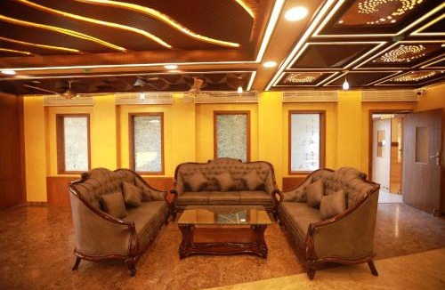 Karunya Nagar Hotel | Sree Bharat Residency