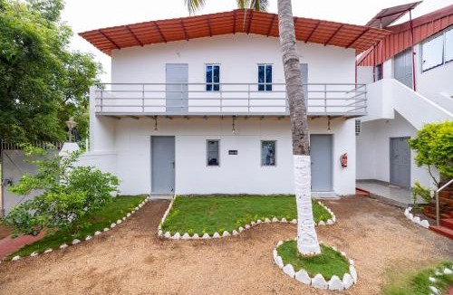 Ganapathichettikulam House | Sri Sai Holiday Inn