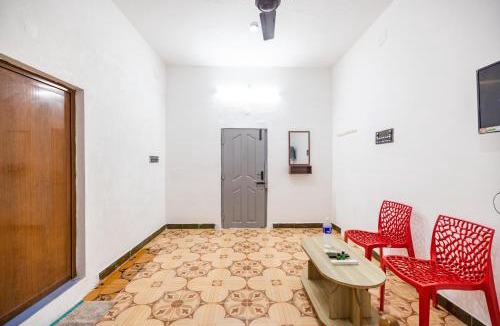 Ganapathichettikulam House | Sri Sai Holiday Inn