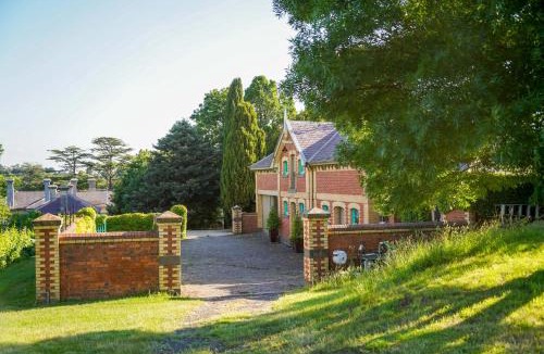 Kyneton House | St Agnes by Prunella