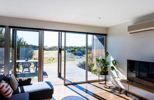 Fingal Apartment | St Andrews Golf Course and Nature Getaway