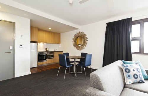 Crawley Hotel | St Catherine's on Park