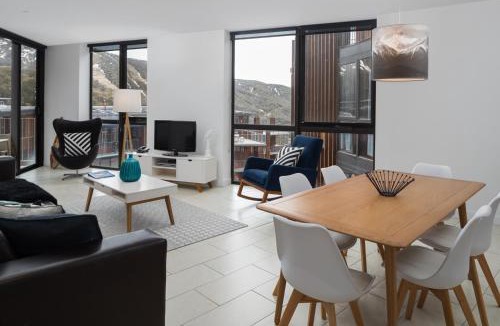 Falls Creek Hotel | St Falls Resort
