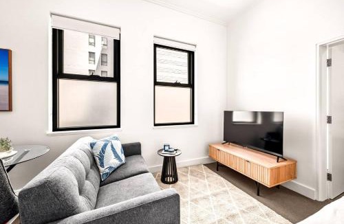 Newcastle West Apartment | Starlet | 3PM Check out | Midtown | Walkable