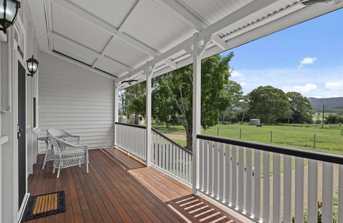 Moorang Cottage | Stay in Springfield Country Cottage Escape-Highland Cows + Fireplace + Hammocks
